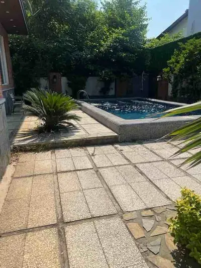 ویلا چهارخوابه استخردار آبگرم آهنگرکلا