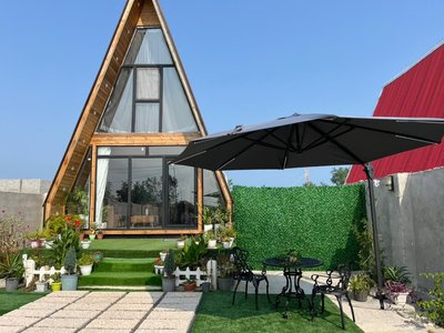 کلبه یک خوابه ساحلی سوئیسی فرحناک