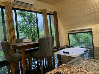 کلبه یک خوابه سوئیسی مرس لفور