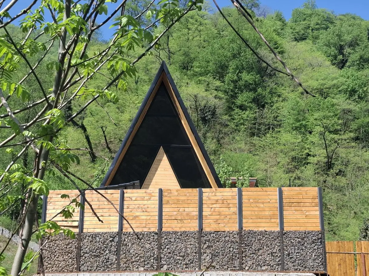 کلبه یک خوابه سوئیسی ورس لفور