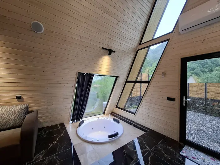 کلبه یک خوابه سوئیسی ورس لفور