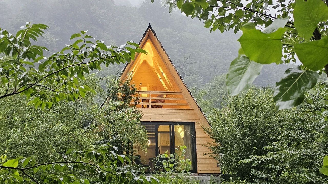 کلبه یک خوابه سوئیسی مرس لفور