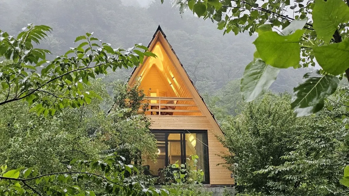 کلبه یک خوابه سوئیسی مرس لفور