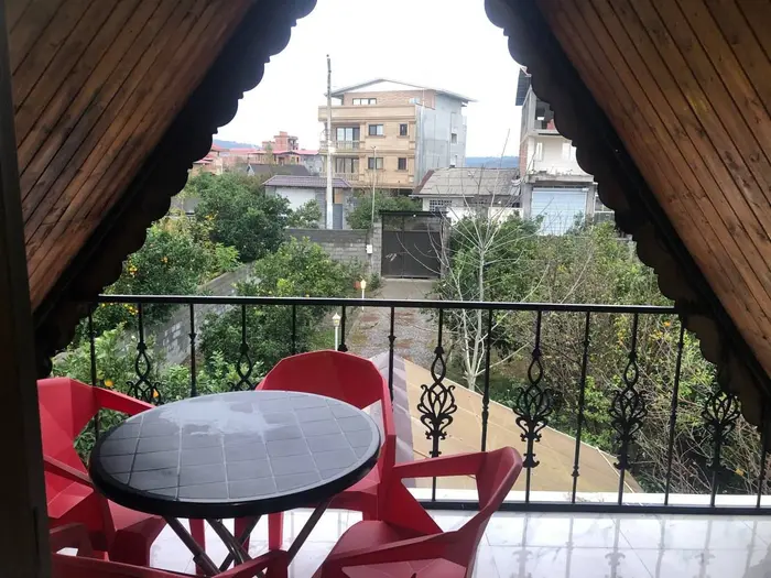 کلبه یک خوابه سوئیسی تمشک