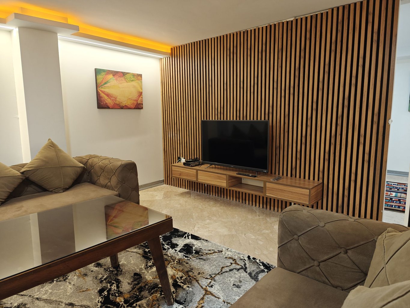 آپارتمان یک خوابه جکوزی دار دلا پونک