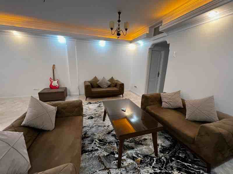 آپارتمان یک خوابه دلا ۵ پونک