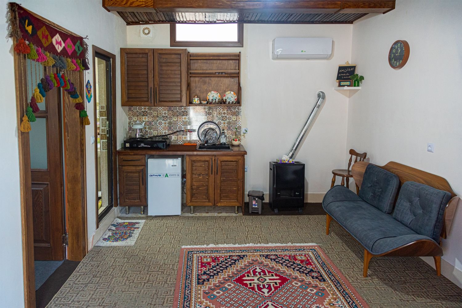 بوم گردی وارش - واحد نوشیکا