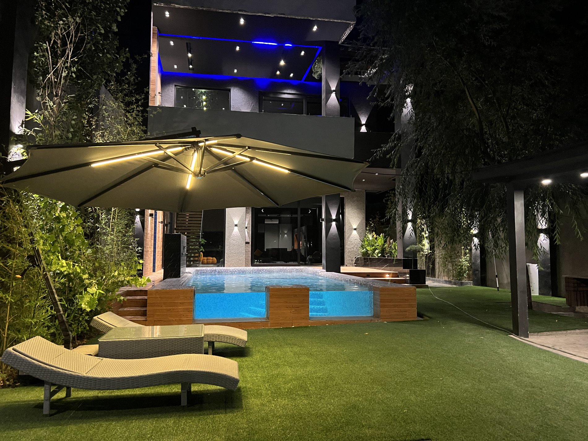 ویلا عمارت استخردار گارنت