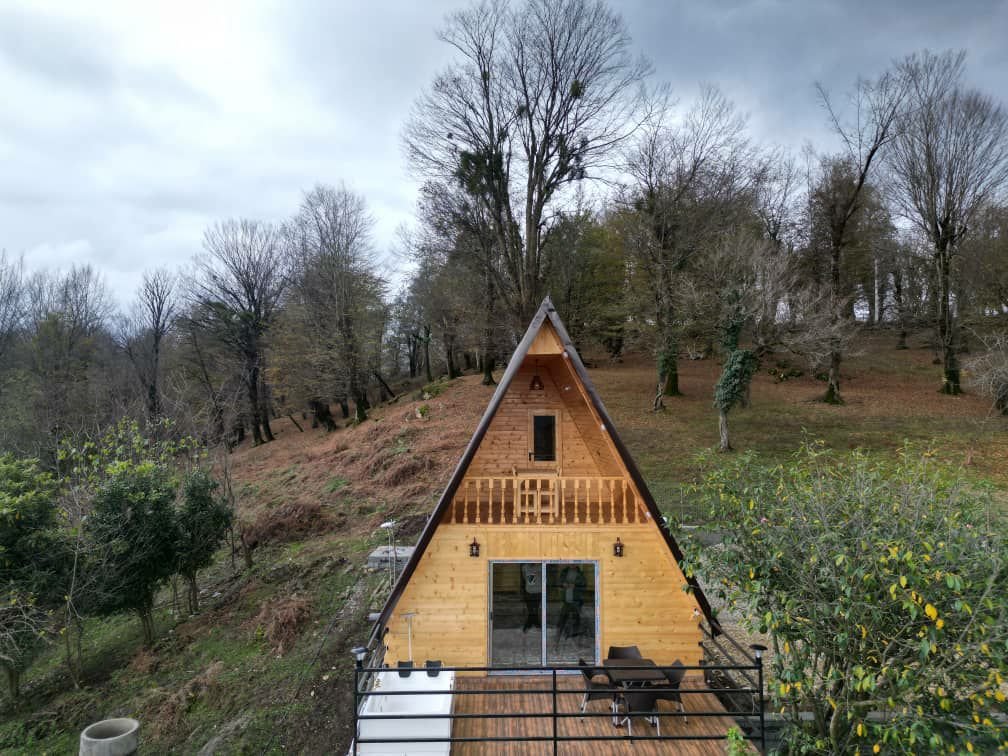 کلبه یک خوابه جنگلی جکوزی دار امیر