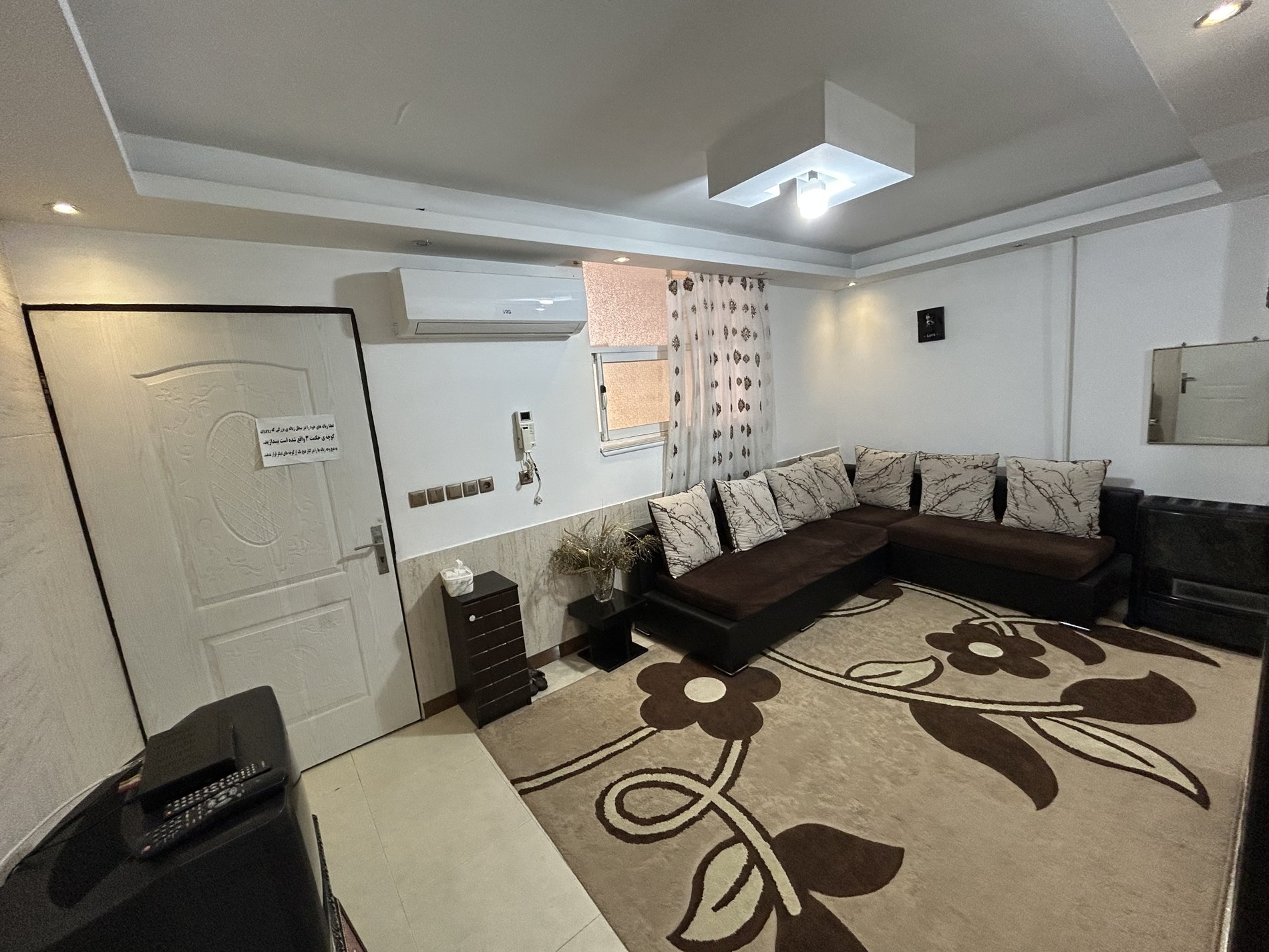 آپارتمان یک خوابه آراد 111