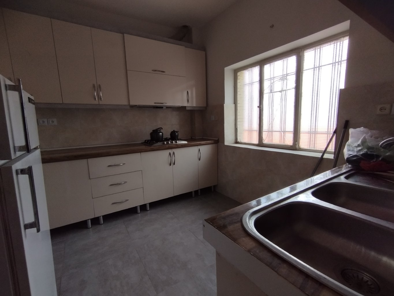 آپارتمان دوخوابه رفعتیه 8