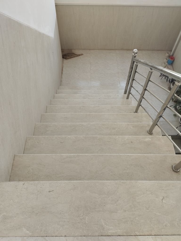 سوئیت فلت ارغوان 20