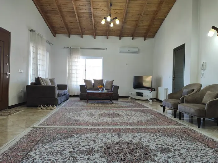 ویلا دوخوابه استخردار پدر