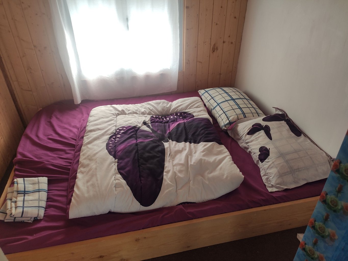 کلبه یک خوابه ماهوش