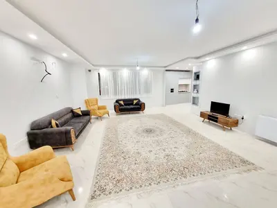 آپارتمان سه خوابه ارغوان ۵