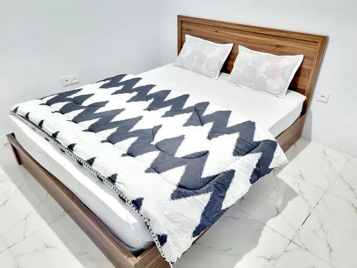 آپارتمان دوخوابه ارغوان واحد ۸