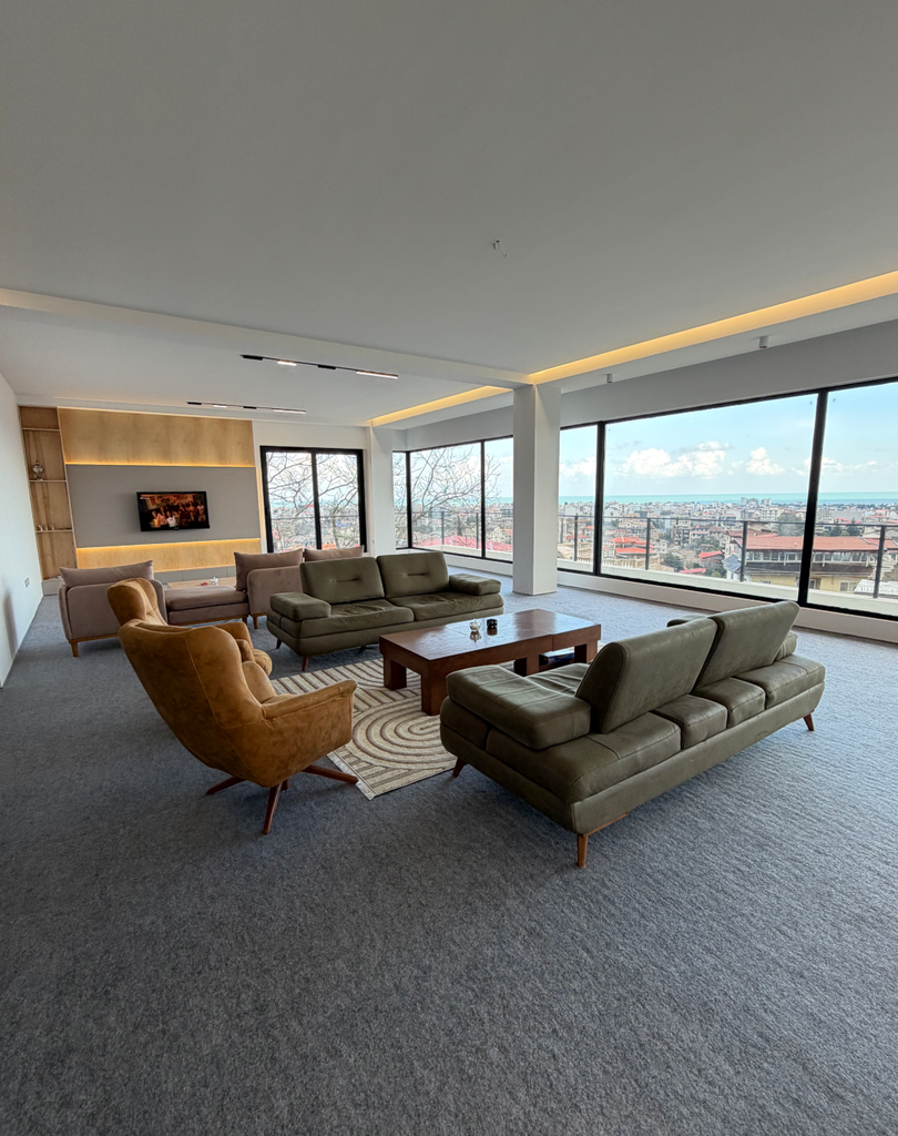 ویلا پنج خوابه استخرادار آبگرم کالی