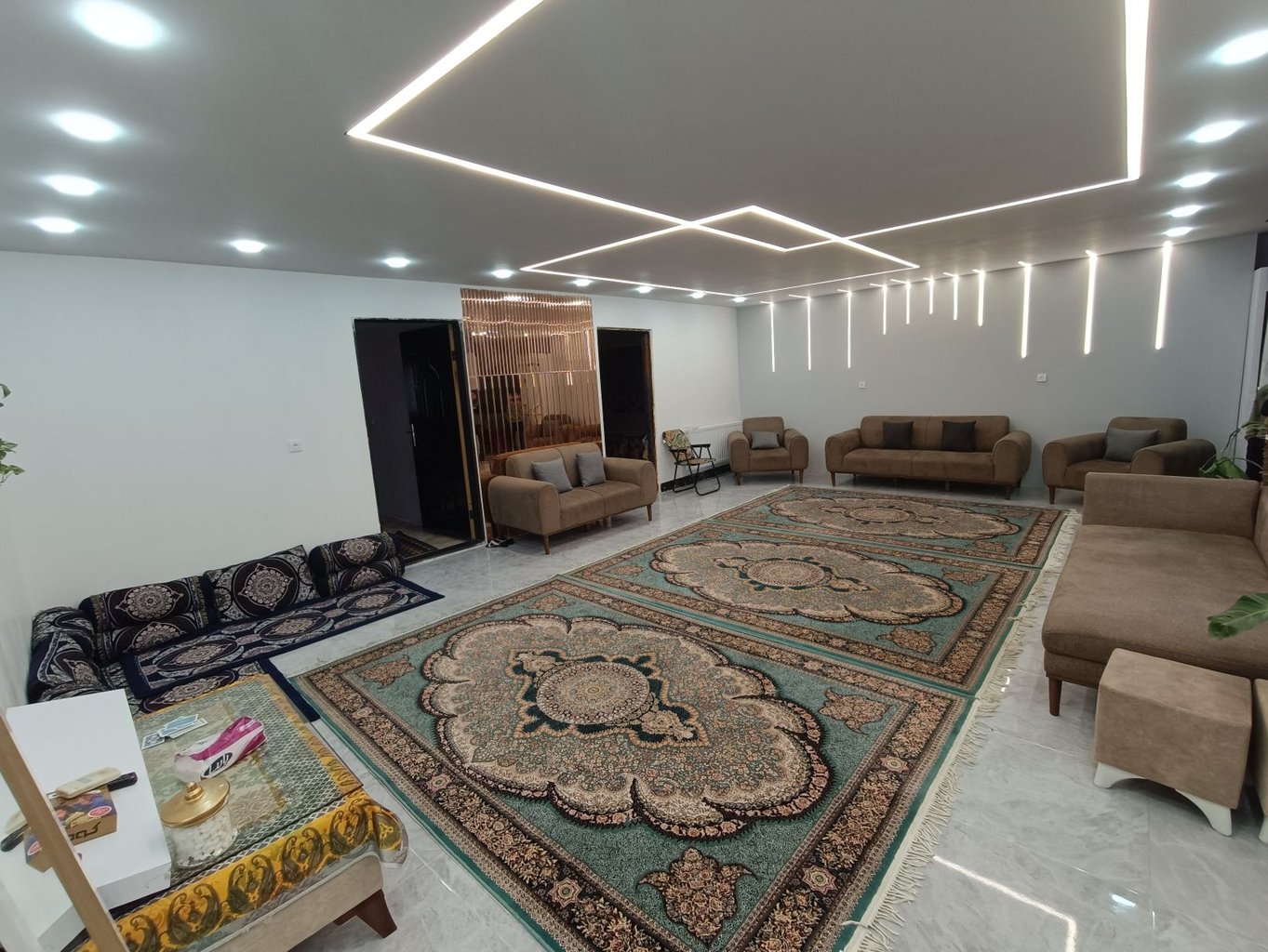 ویلا سه خوابه استخردار آبگرم نفس