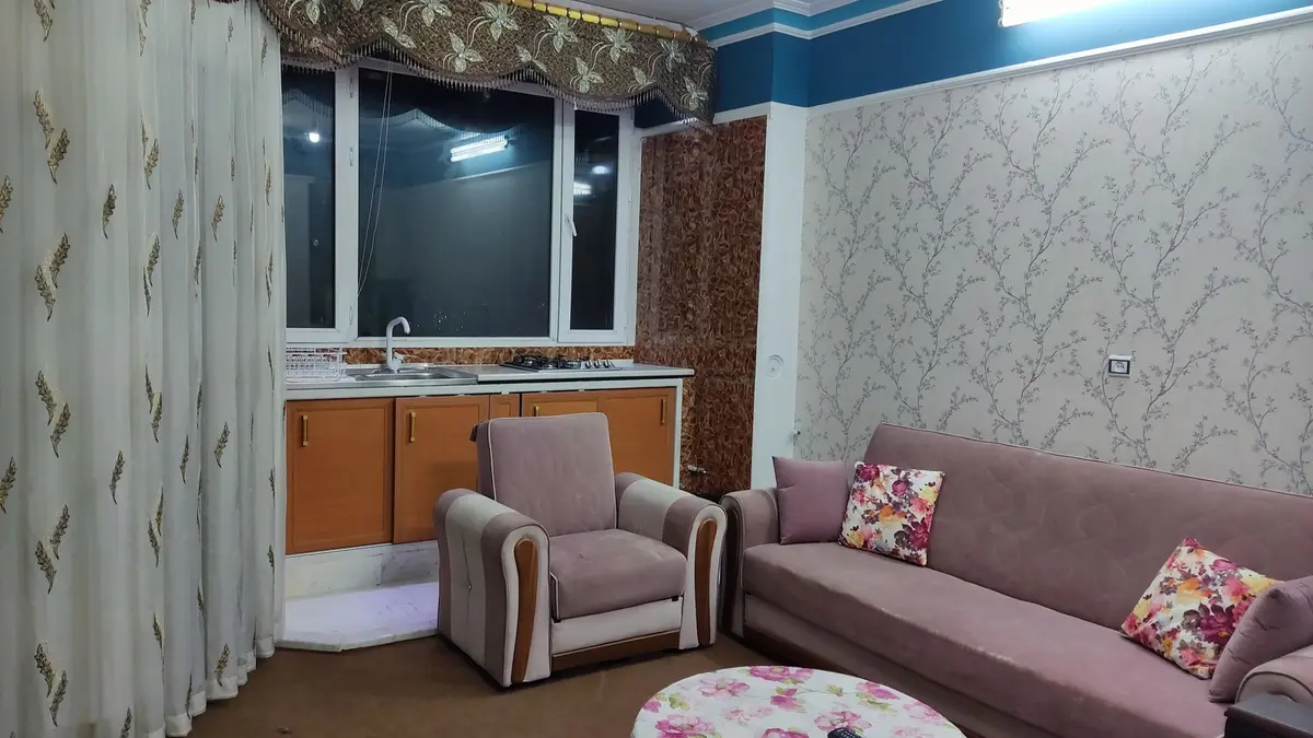 آپارتمان یک خوابه سمیه ۱ - هال و نشیمن