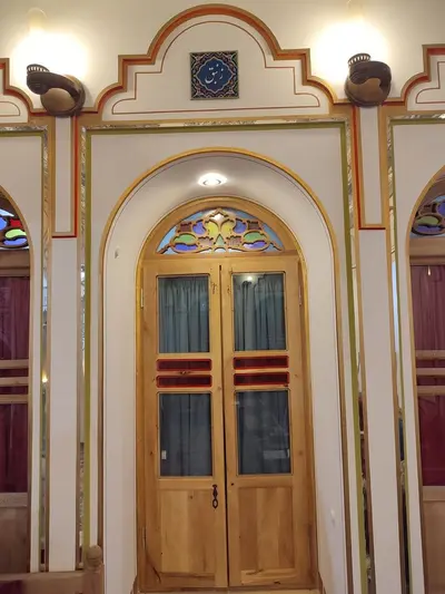 بومگردی عمارت طهران - واحد زنبق