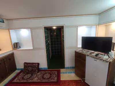 بومگردی عمارت طهران - واحد ارغوان