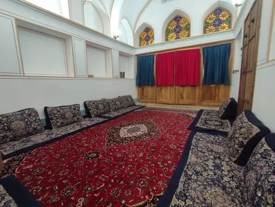 بومگردی عمارت طهران - واحد رز