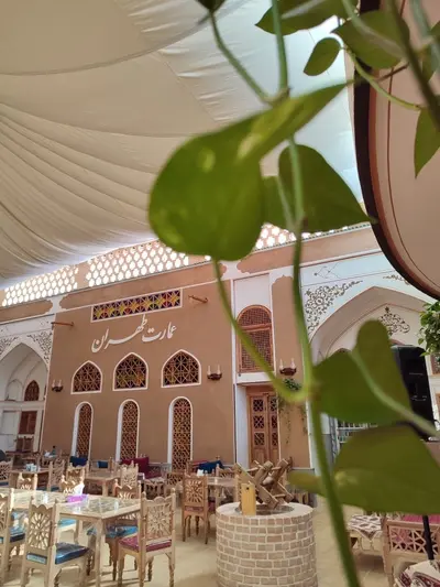 بومگردی عمارت طهران - واحد شب بو