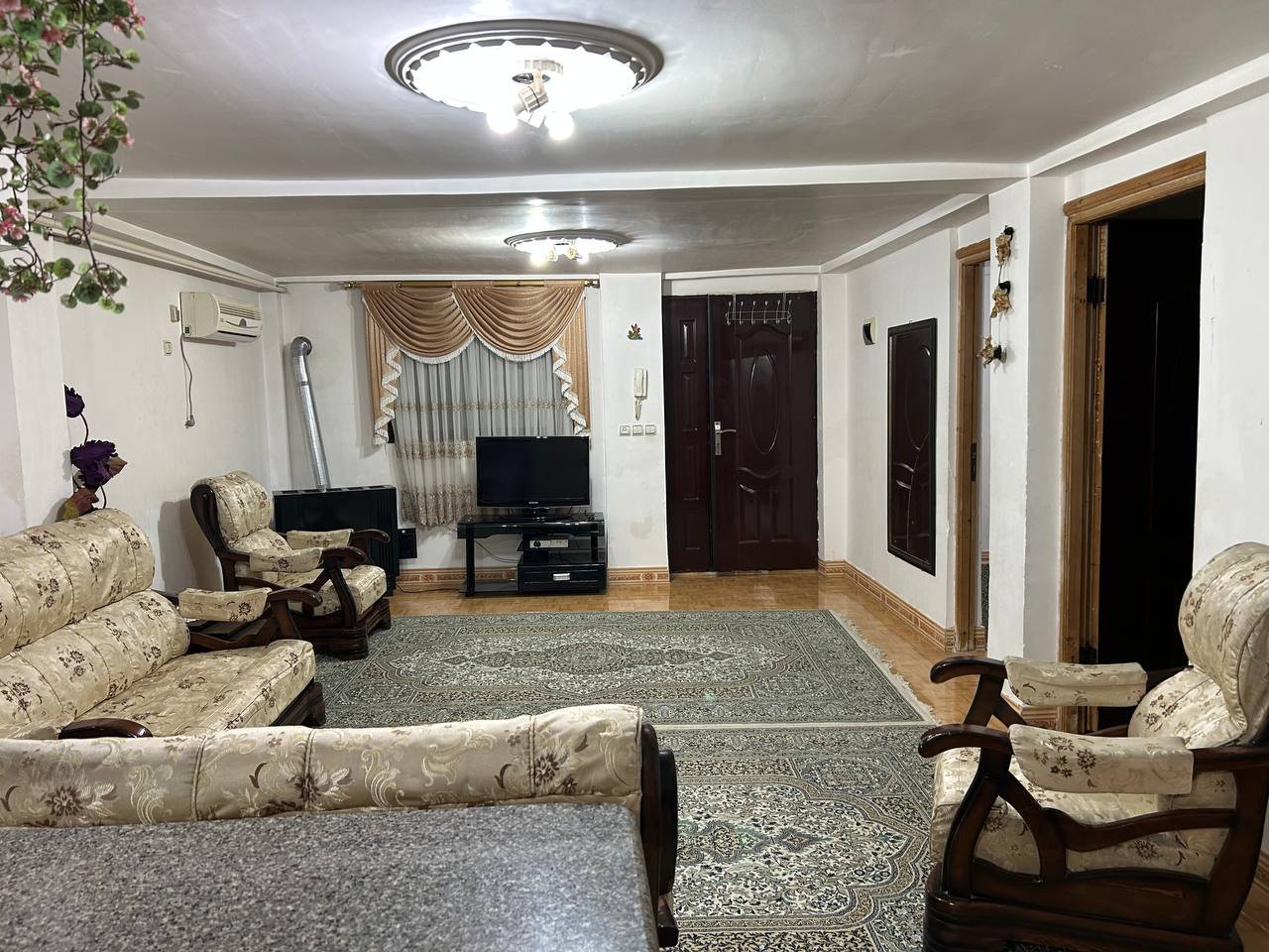 سوئیت دوخوابه شاهد 22