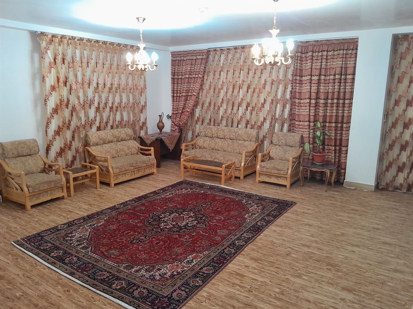 آپارتمان یک خوابه اتابک 2