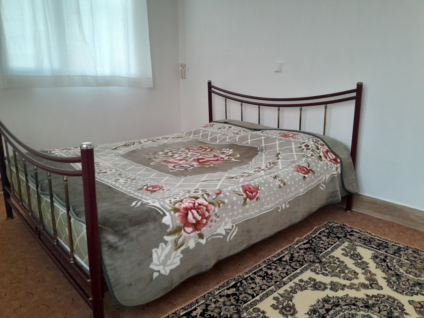 آپارتمان دوخوابه اتابک