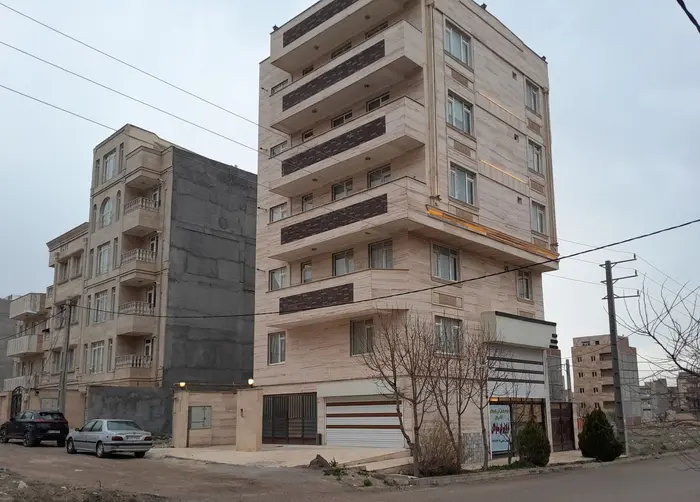 آپارتمان یک خوابه اتابک 2