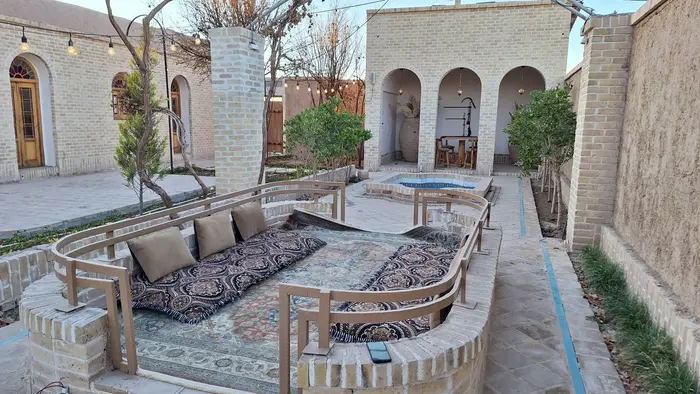 بوم گردی طُرفه - واحد گلیم