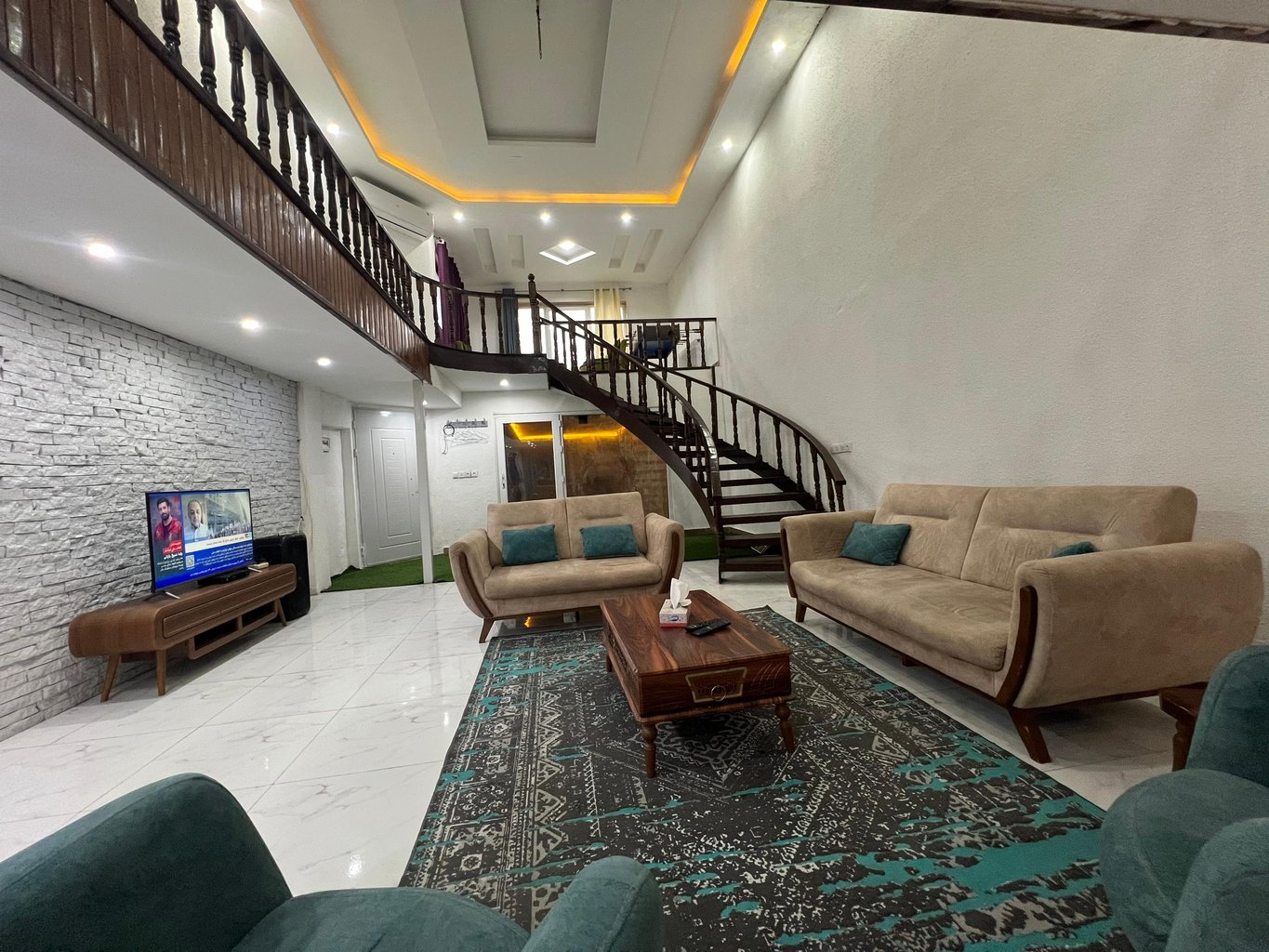 ویلا سه خوابه استخردار آبگرم شاه‌پسند