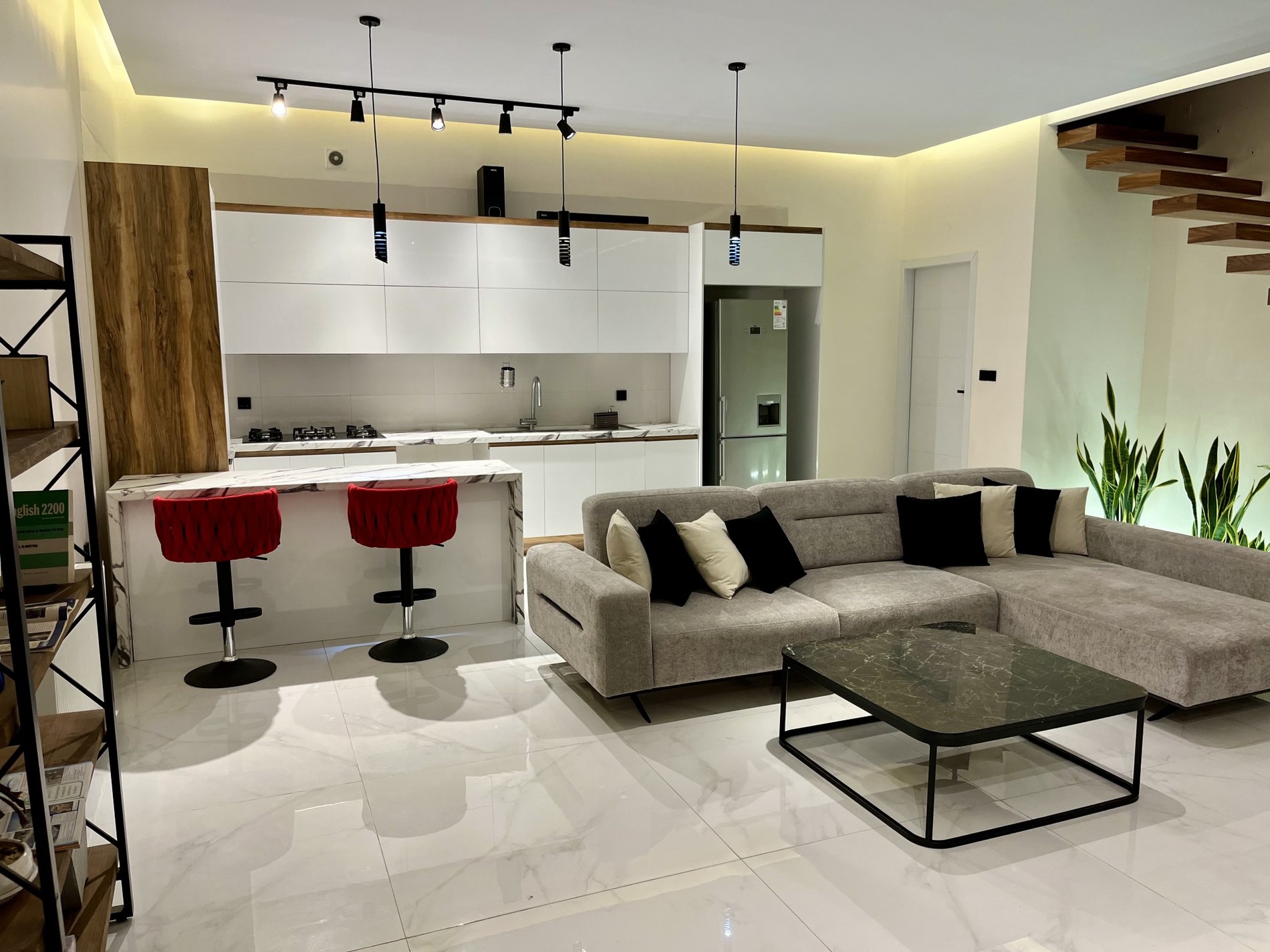 دوخوابه دوبلکس استخردار آبگرم سیلور