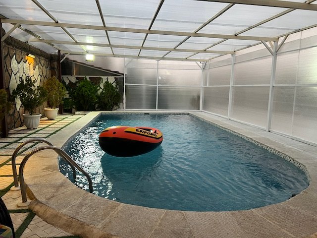 دوخوابه استخردار آبگرم گویم