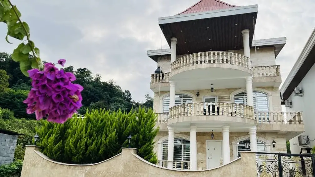 سه خوابه استخردار آبگرم سیسرا