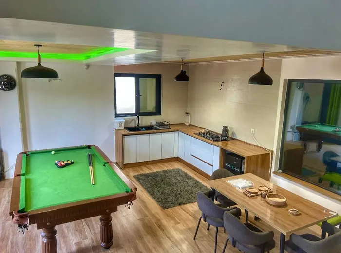 ویلا دوخوابه استخردار آبگرم شهسان - پذیرایی