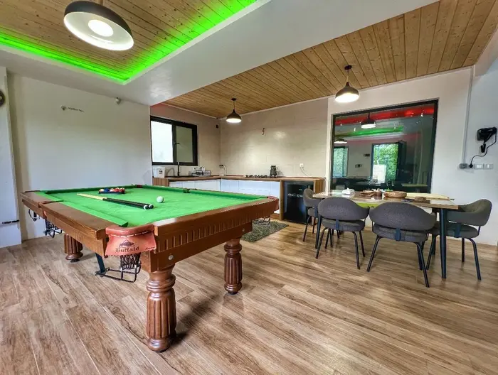 ویلا دوخوابه استخردار آبگرم شهسان - پذیرایی