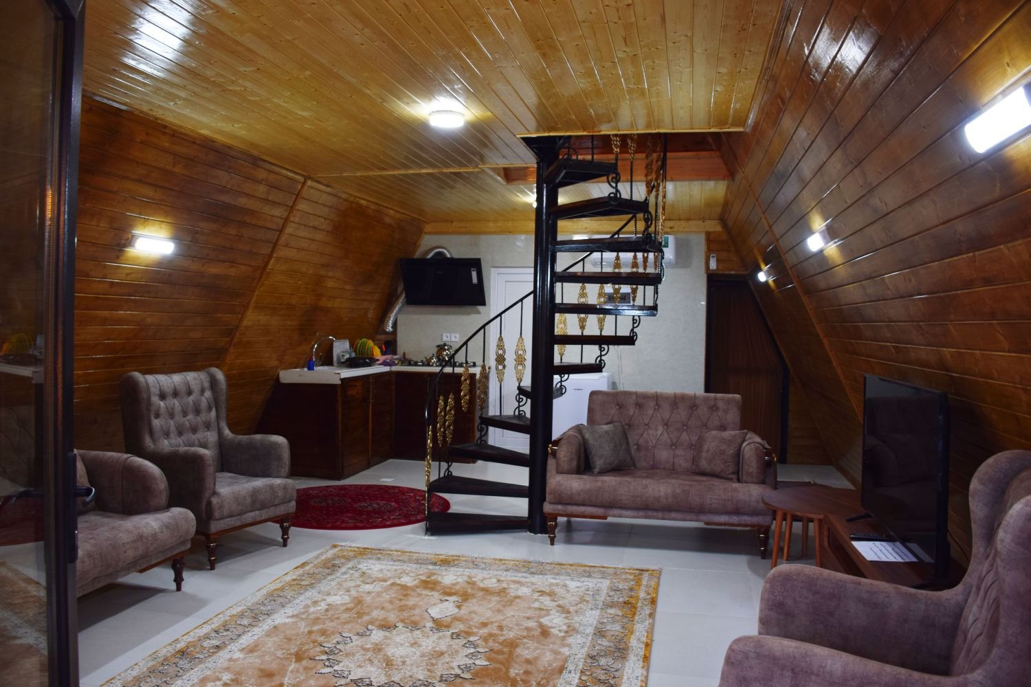 دوخوابه سوئیسی آفتاب