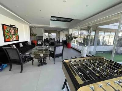 ویلا پنج خوابه تریپلکس استخردار آبگرم آس