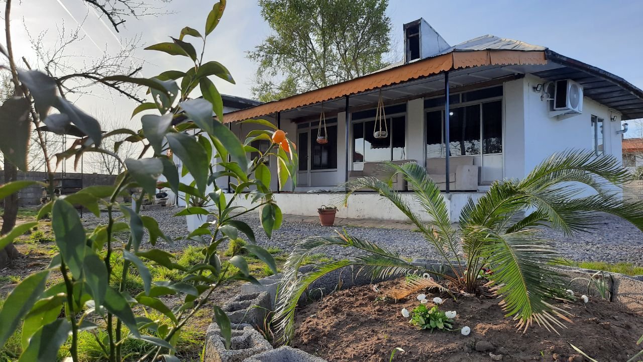 ویلا دوخوابه باغ نیلوفر شرقی