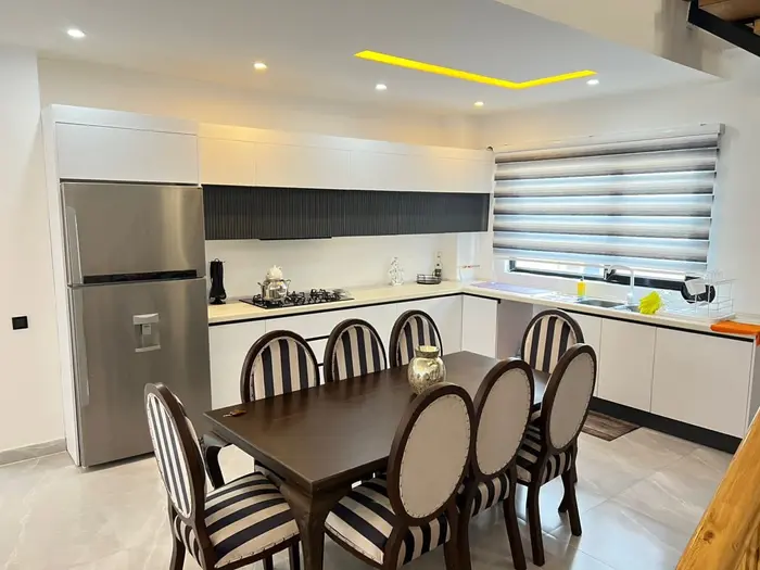 ویلا سه خوابه استخردار آبگرم سپیدار 2 - آشپزخانه و میزناهارخوری