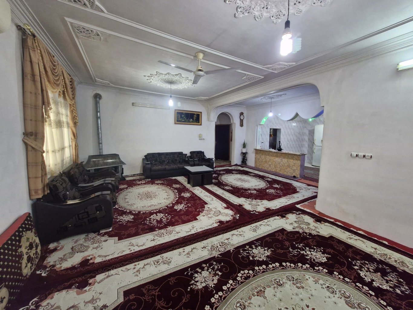 دوخوابه جنگلی امیر کلاریکلا - نشیمن