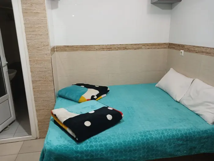 مسافرخانه نفیس - واحد چهارتخته