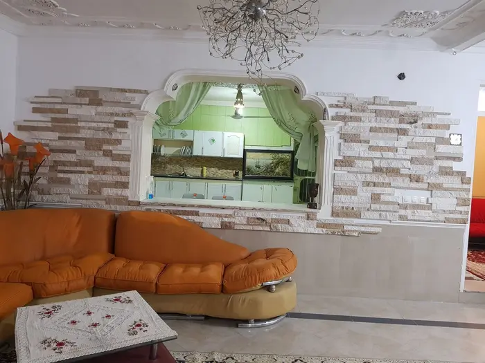 سه خوابه پارسیان - اتاق پذیرائی و آشپزخونه