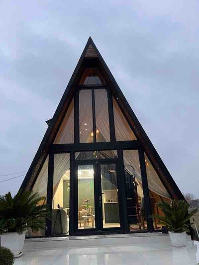 کلبه یک خوابه سوئیسی نوژ