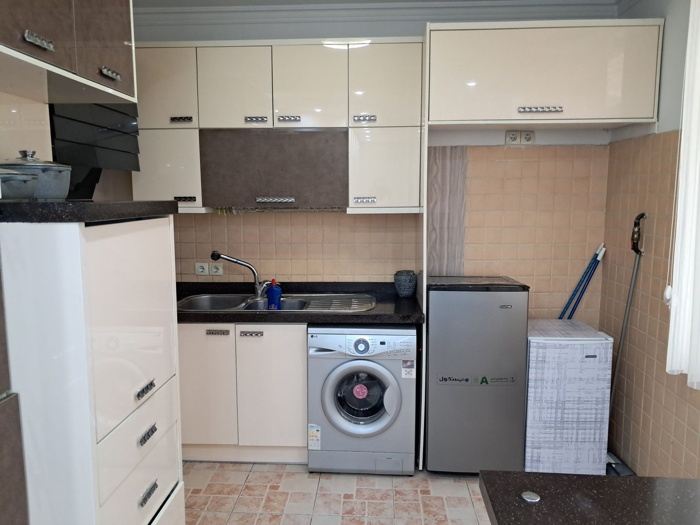 آپارتمان دوخوابه صرافها سعادت آباد