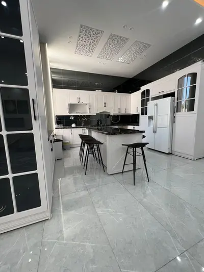 ویلا چهارخوابه استخردار آبگرم عمارت قصر سفید