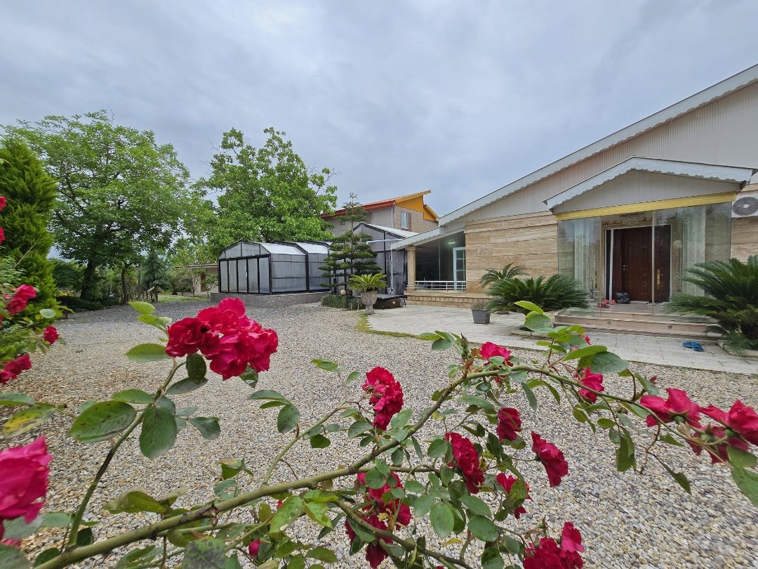 ویلا سه خوابه استخردار آبگرم جزیره