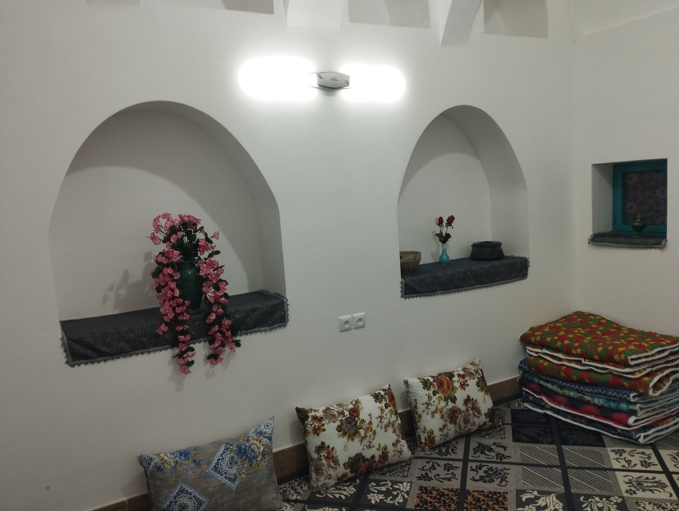 بوم گردی سرای صدف - اتاق 4